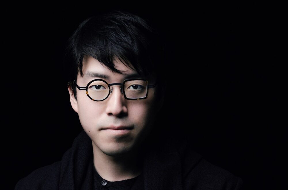 成田悠輔